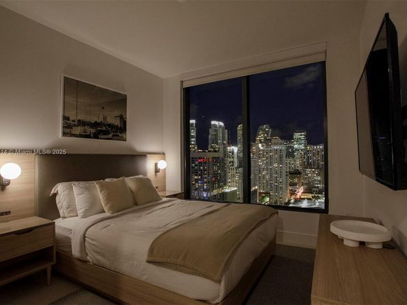 159 NE 6th St 2816, Miami FL 33132