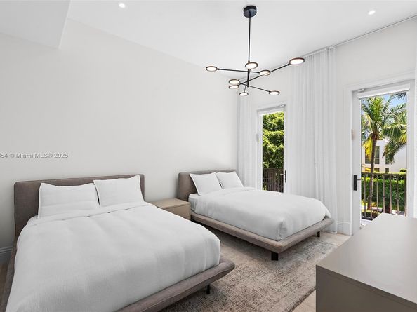 70 Camden Dr, Bal Harbour FL 33154