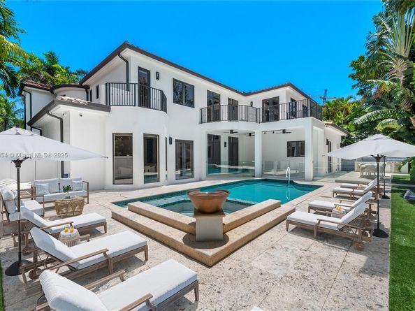 70 Camden Dr, Bal Harbour FL 33154