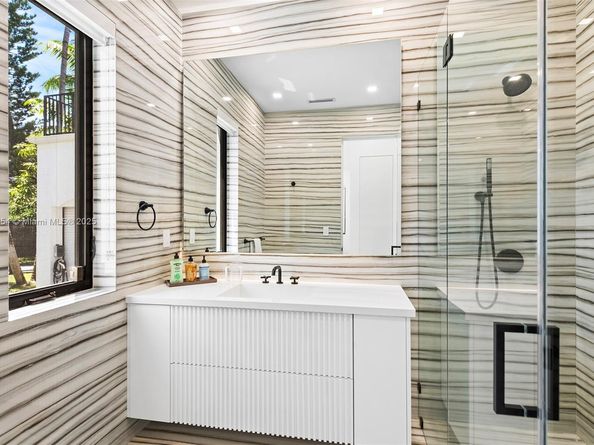 70 Camden Dr, Bal Harbour FL 33154