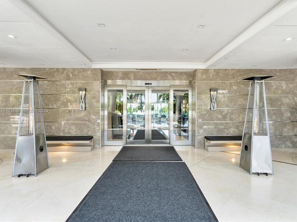 6000 Island Blvd 1007, Aventura FL 33160