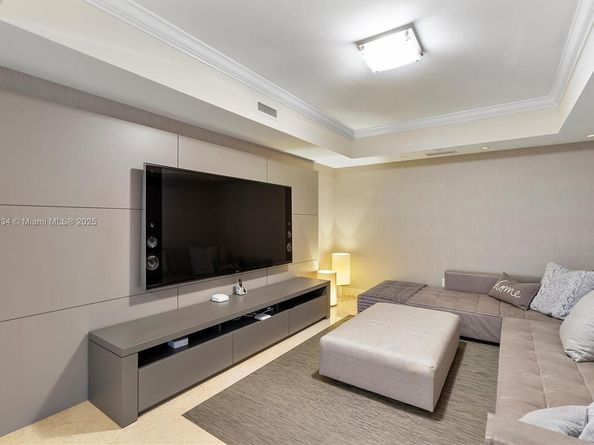 6000 Island Blvd 1007, Aventura FL 33160