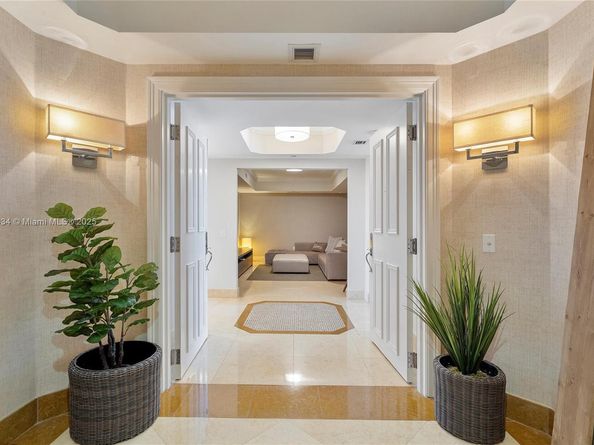 6000 Island Blvd 1007, Aventura FL 33160