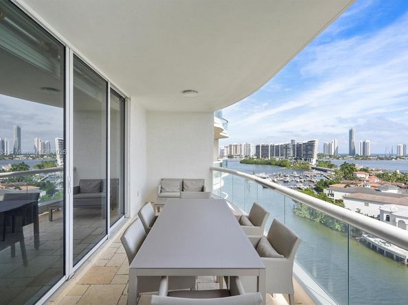 6000 Island Blvd 1007, Aventura FL 33160