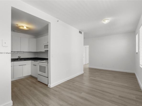 1502 Jefferson Ave 202, Miami Beach FL 33139
