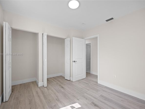 3850 NW 188TH St, Miami Gardens FL 33055