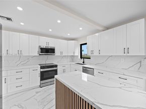 3850 NW 188TH St, Miami Gardens FL 33055