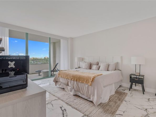 3400 SW 27th Ave 605, Miami FL 33133