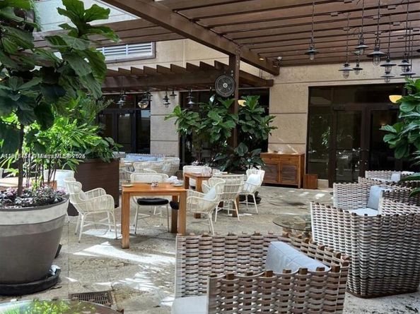 3400 SW 27th Ave 605, Miami FL 33133