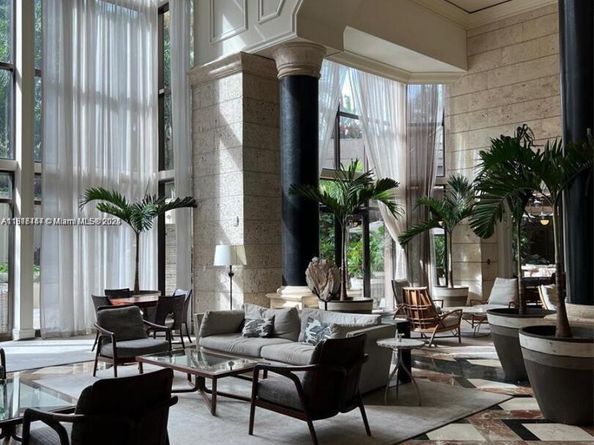 3400 SW 27th Ave 605, Miami FL 33133