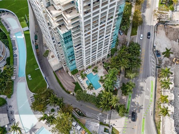 3400 SW 27th Ave 605, Miami FL 33133