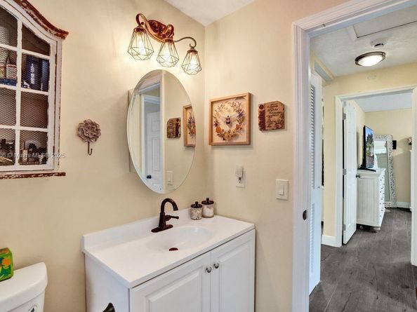 1110 SW 32nd St, Fort Lauderdale FL 33315