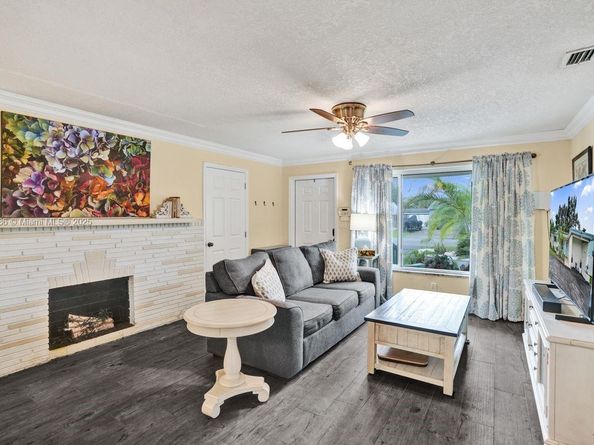 1110 SW 32nd St, Fort Lauderdale FL 33315