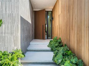 8935 Froude Ave, Surfside FL 33154