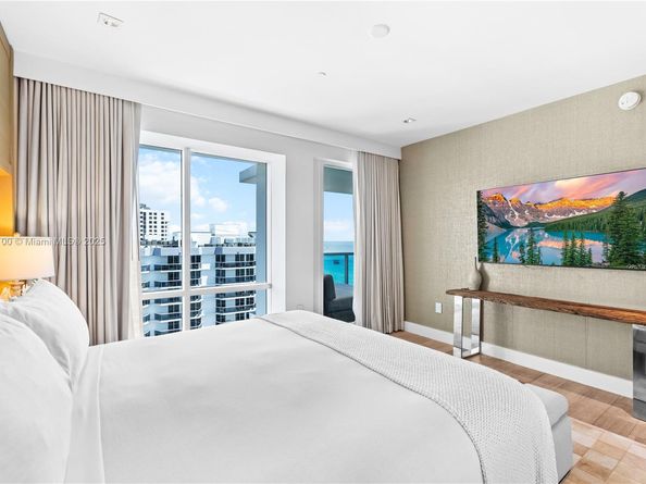 102 24th St PH1705, Miami Beach FL 33139