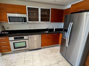 3470 E Coast Ave H0603, Miami FL 33137