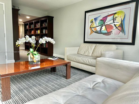 3500 Mystic Pointe Dr 1801, Aventura FL 33180