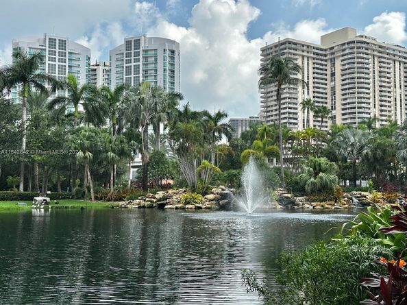3500 Mystic Pointe Dr 1801, Aventura FL 33180