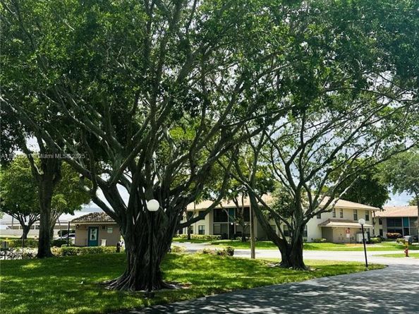 9965 Pineapple Tree Dr 203, Boynton Beach FL 33436