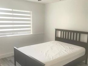 380 Racquet Club Rd 204, Weston FL 33326
