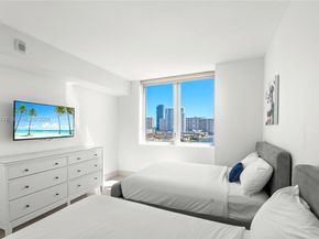 2600 E Hallandale Beach Blvd T1001, Hallandale Beach FL 33009