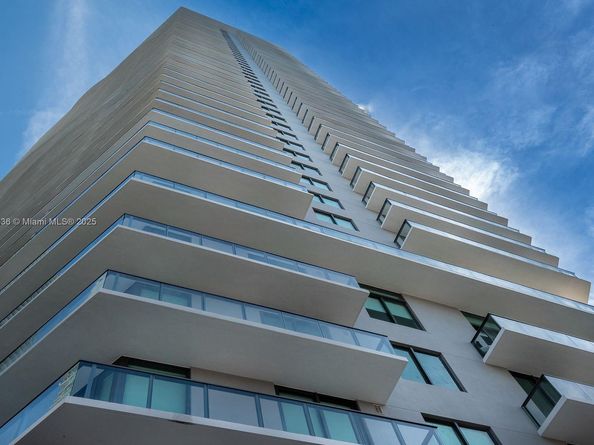 501 NE 31st St 4008, Miami FL 33137