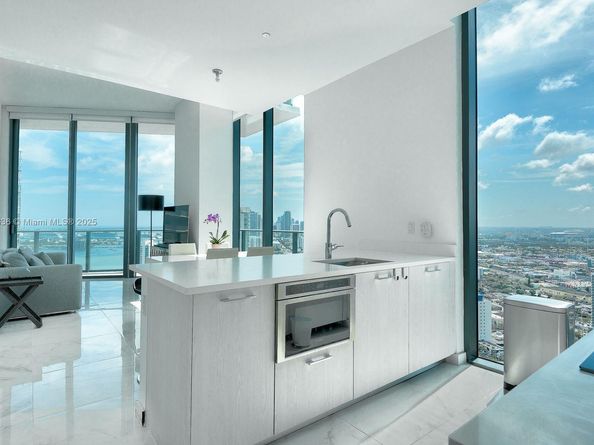 501 NE 31st St 4008, Miami FL 33137