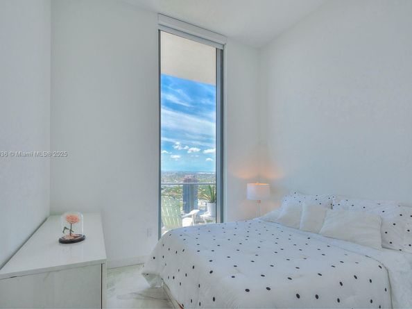 501 NE 31st St 4008, Miami FL 33137