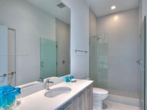 501 NE 31st St 4008, Miami FL 33137