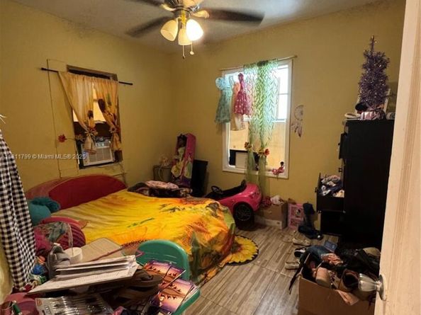 151 NW 64th St, Miami FL 33150