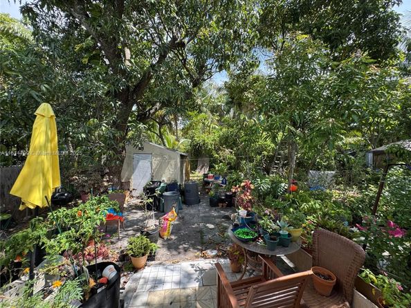 151 NW 64th St, Miami FL 33150
