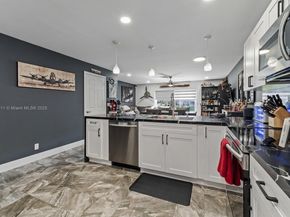 8532 W Southgate Shores Cir, Tamarac FL 33321