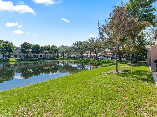 8532 W Southgate Shores Cir, Tamarac FL 33321