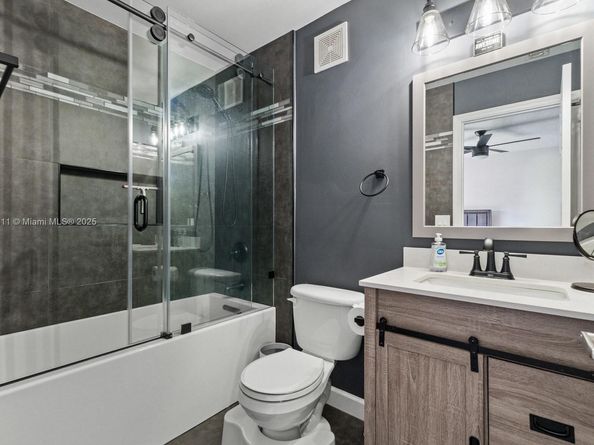 8532 W Southgate Shores Cir, Tamarac FL 33321