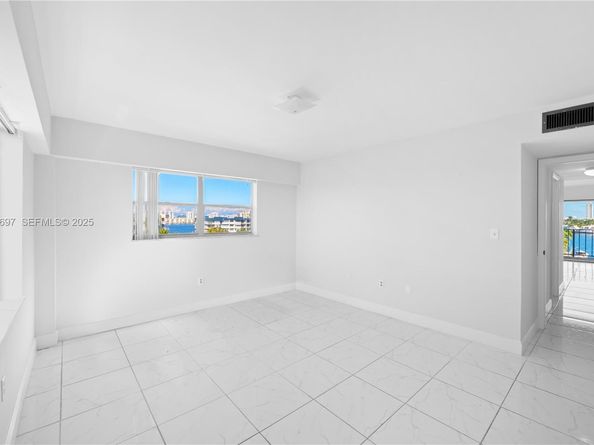 16508 NE 26th Ave 601, North Miami Beach FL 33160