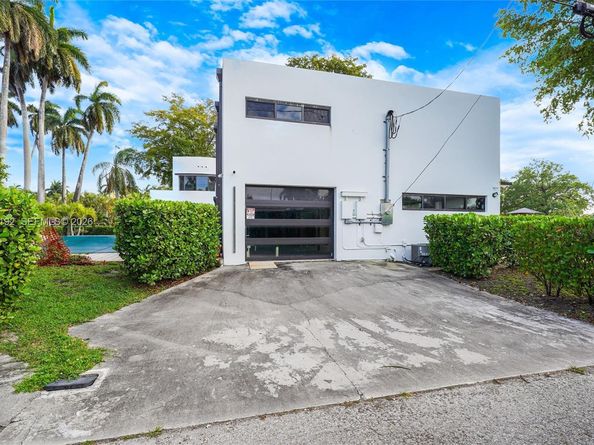 1329 Polk St, Hollywood FL 33019