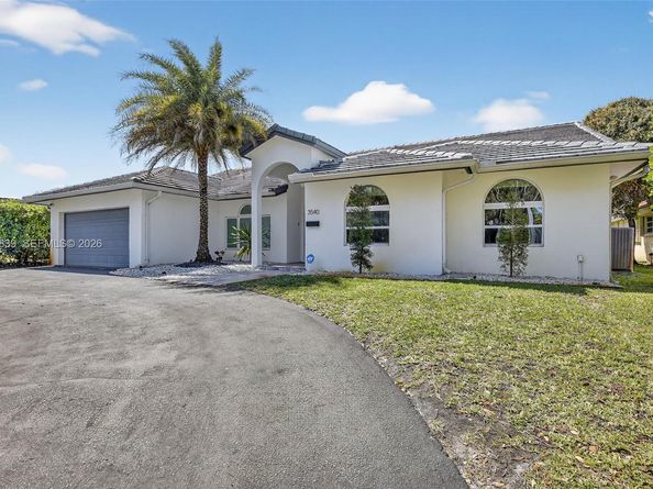 3540 N Park Rd, Hollywood FL 33021