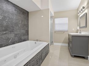 3540 N Park Rd, Hollywood FL 33021