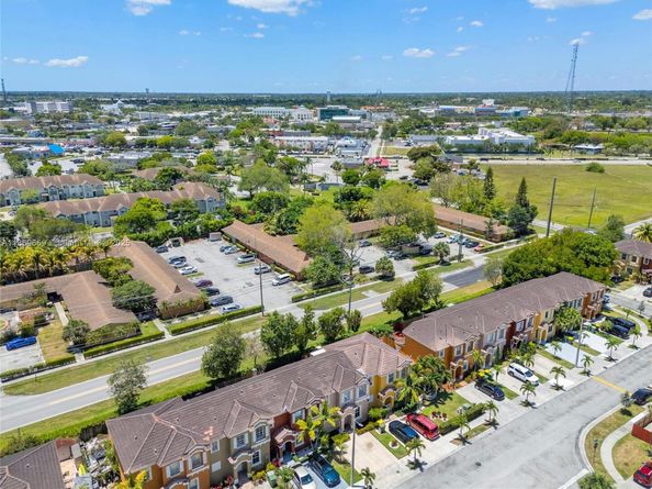 120 SE 6th Rd, Homestead FL 33030