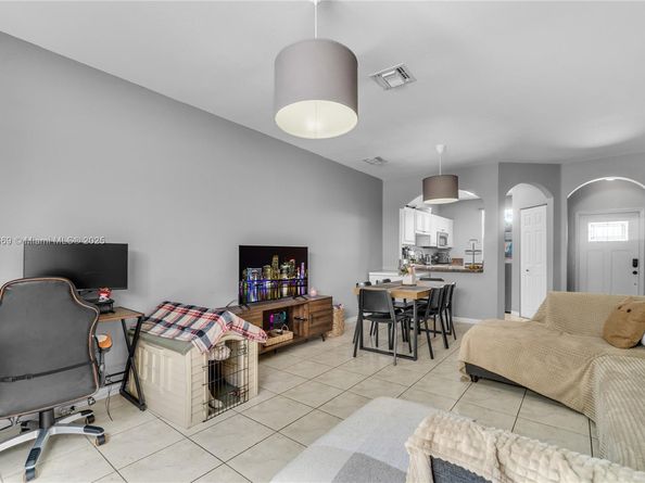 120 SE 6th Rd, Homestead FL 33030