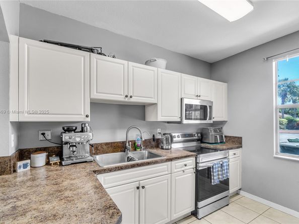 120 SE 6th Rd, Homestead FL 33030