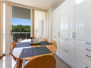 3640 Yacht Club Dr 305, Aventura FL 33180