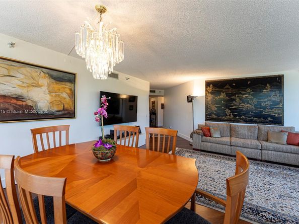 3640 Yacht Club Dr 305, Aventura FL 33180