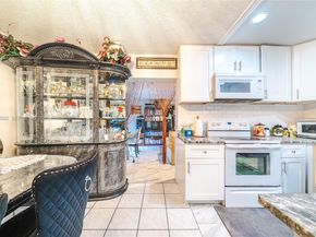 419 SW 80th Ave, Pompano Beach FL 33068