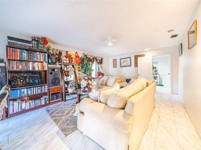 419 SW 80th Ave, Pompano Beach FL 33068
