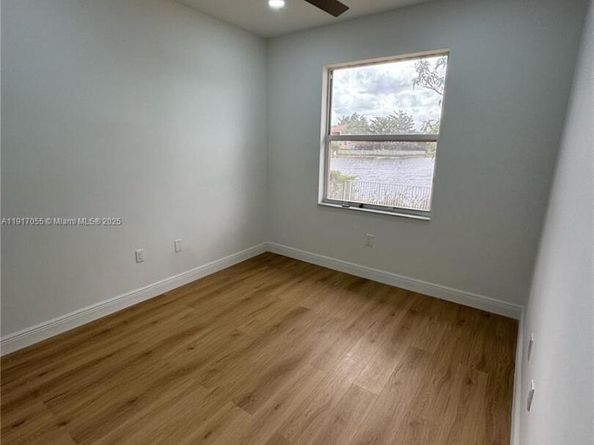 13166 SW 21st St, Miramar FL 33027