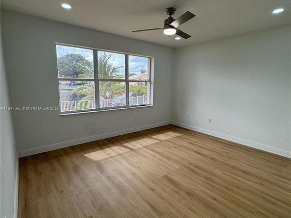 13166 SW 21st St, Miramar FL 33027