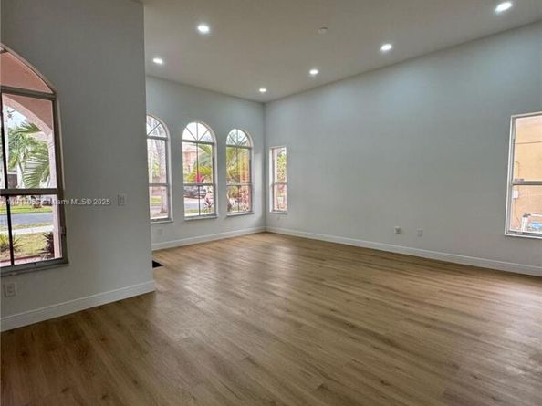 13166 SW 21st St, Miramar FL 33027