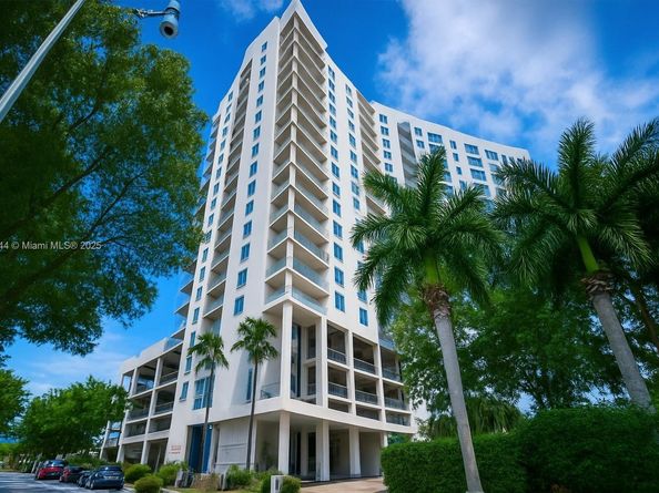10 SW South River Dr 605, Miami FL 33130