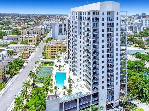 10 SW South River Dr 605, Miami FL 33130